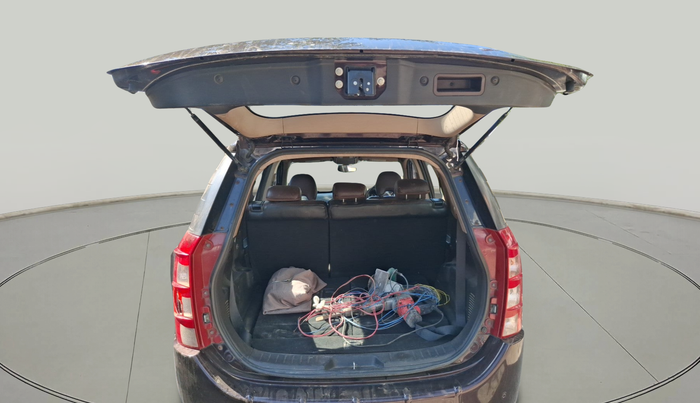 2012 Mahindra XUV500 W8, Diesel, Manual, 1,26,827 km, exterior