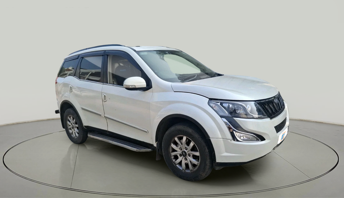 2016 Mahindra XUV500 W10, Diesel, Manual, 1,13,579 km, exterior