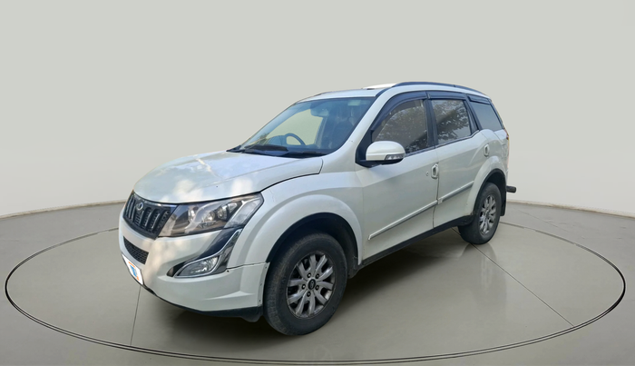 2016 Mahindra XUV500 W10, Diesel, Manual, 1,13,579 km, exterior