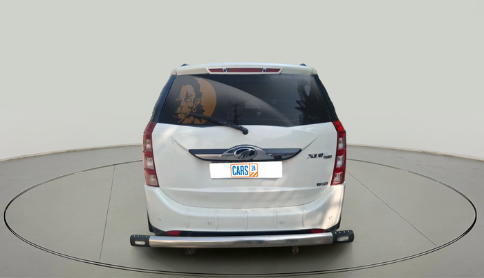 2016 Mahindra XUV500 W10, Diesel, Manual, 1,13,579 km, exterior