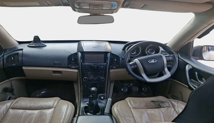 2016 Mahindra XUV500 W10, Diesel, Manual, 1,13,579 km, interior