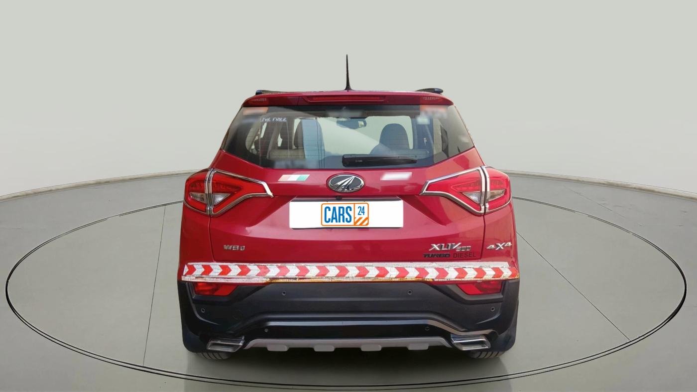 2021 Mahindra XUV300 W8 (O) 1.5 DIESEL, Diesel, Manual, 92,305 km, exterior