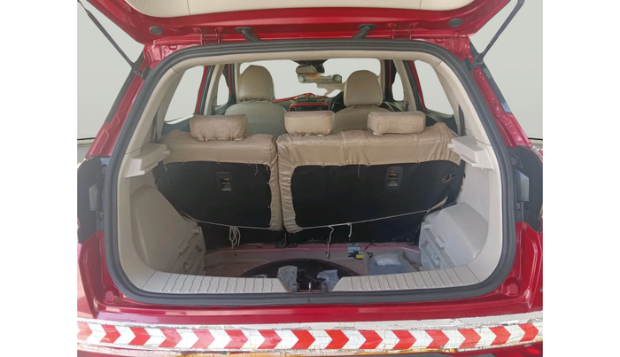 2021 Mahindra XUV300 W8 (O) 1.5 DIESEL, Diesel, Manual, 92,305 km, exterior