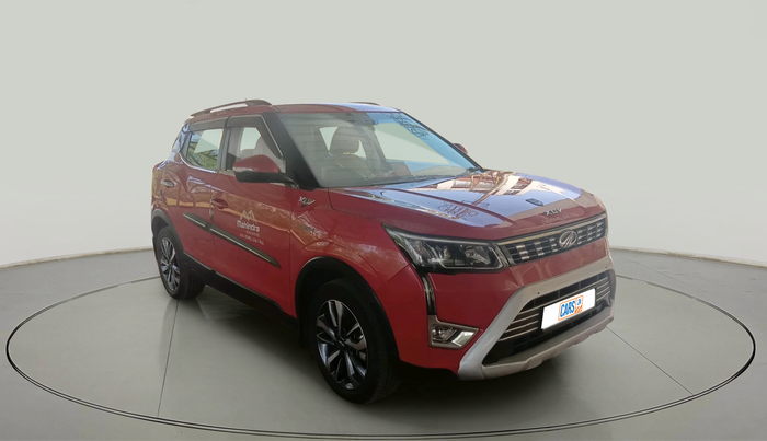 2021 Mahindra XUV300 W8 (O) 1.5 DIESEL, Diesel, Manual, 92,305 km, exterior