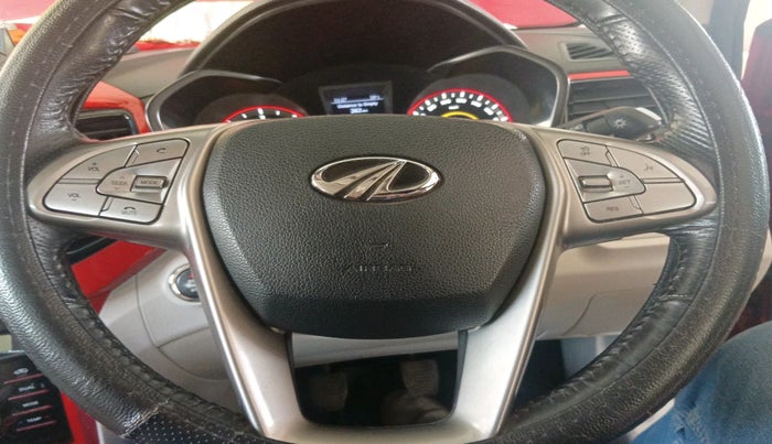 2021 Mahindra XUV300 W8 (O) 1.5 DIESEL, Diesel, Manual, 92,305 km, interior