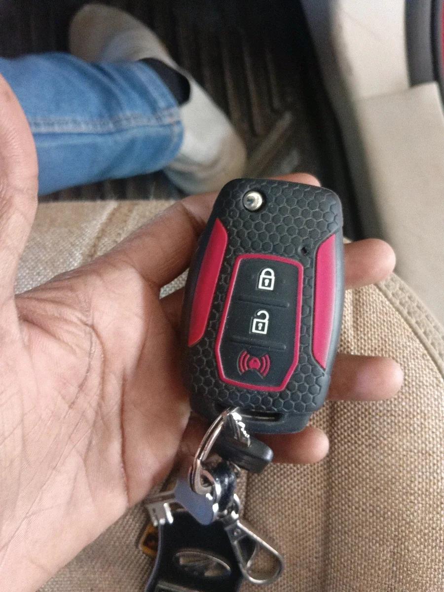 2021 Mahindra XUV300 W8 (O) 1.5 DIESEL, Diesel, Manual, 92,305 km, interior