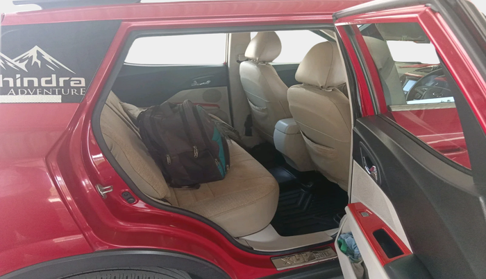 2021 Mahindra XUV300 W8 (O) 1.5 DIESEL, Diesel, Manual, 92,305 km, interior