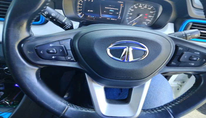 2022 Tata PUNCH CREATIVE  MT, Petrol, Manual, 83,040 km, interior