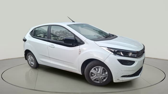 2020 Tata ALTROZ XE RHYTM DIESEL, Diesel, Manual, 1,10,303 km, exterior