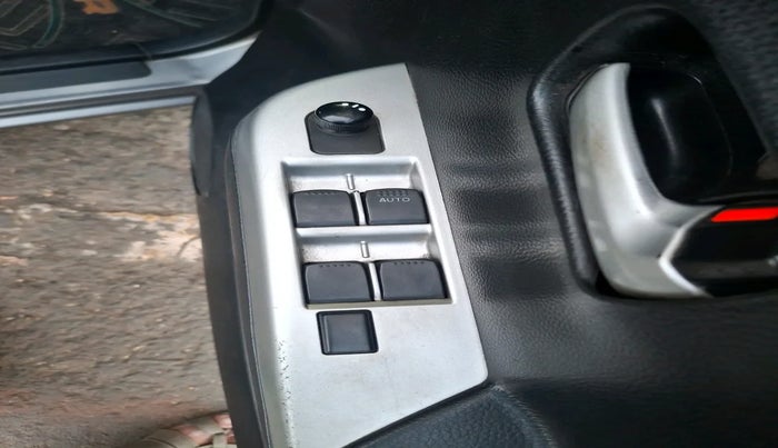 2013 Maruti Wagon R 1.0 VXI, Petrol, Manual, 62,768 km, interior
