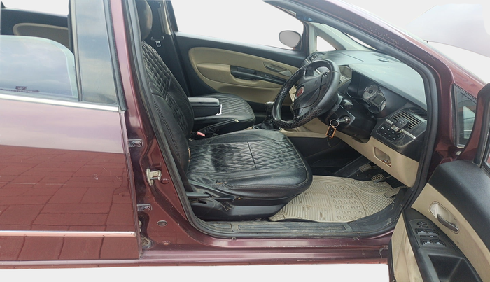 2011 Fiat Linea EMOTION 1.3, Diesel, Manual, 5 km, interior