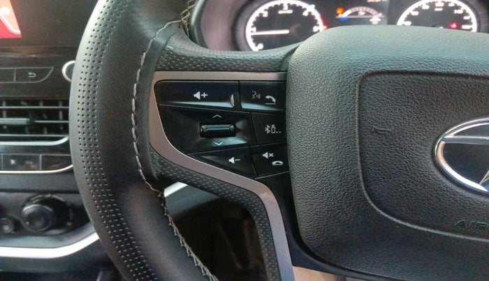 2021 Tata Harrier XM 2.0L KRYOTEC, Diesel, Manual, 39,595 km, interior