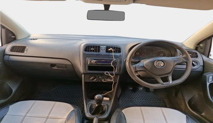 2014 Volkswagen Polo TRENDLINE 1.2L PETROL, Petrol, Manual, 1,19,170 km, interior