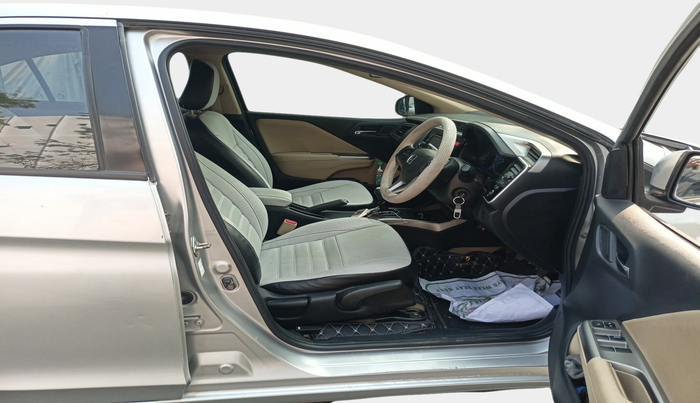 2015 Honda City 1.5L I-DTEC V, Diesel, Manual, 39,512 km, interior