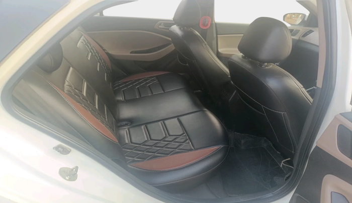 2016 Hyundai Elite i20 ASTA 1.2, Petrol, Manual, 2,05,645 km, interior