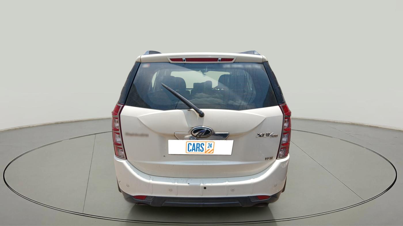 2015 Mahindra XUV500 W8, Diesel, Manual, 89,515 km, exterior