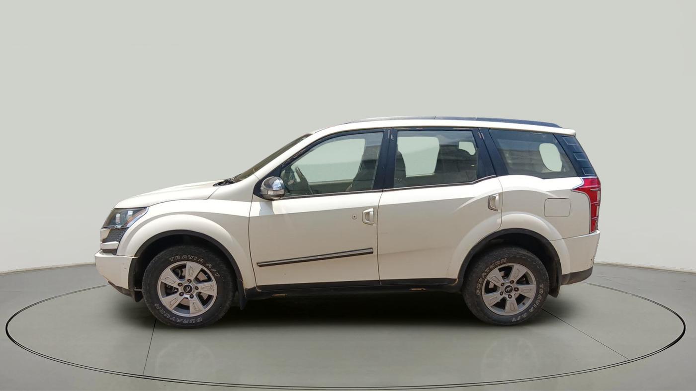 2015 Mahindra XUV500 W8, Diesel, Manual, 89,515 km, exterior