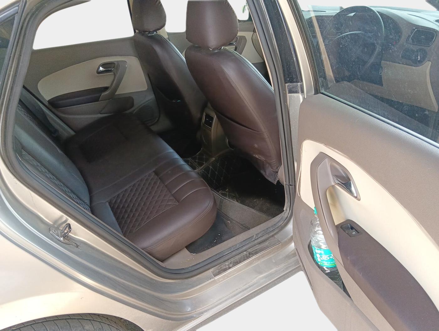 2013 Skoda Rapid ELEGANCE 1.6 TDI CR MT, Diesel, Manual, 1,45,540 km, interior