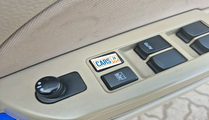 2014 Maruti Swift Dzire ZXI, Petrol, Manual, 56,906 km, interior