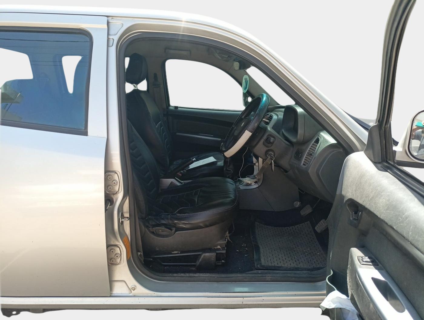 2019 Tata Xenon XT Crew Cab 4x2, Diesel, Manual, 1,35,219 km, interior
