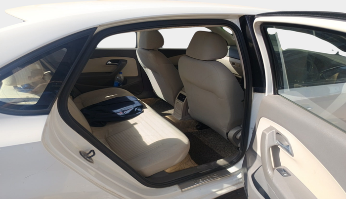 2013 Volkswagen Vento COMFORTLINE DIESEL 1.6, Diesel, Manual, 1,36,797 km, interior