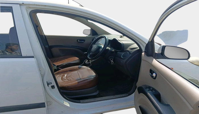 2011 Hyundai i10 MAGNA 1.1, Petrol, Manual, 79,940 km, interior