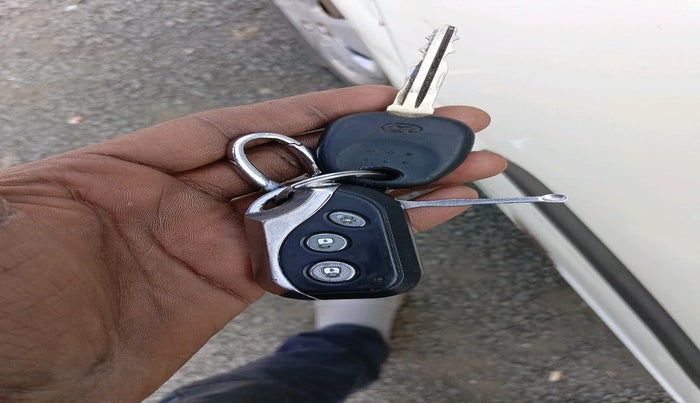 2011 Hyundai i10 MAGNA 1.1, Petrol, Manual, 79,940 km, interior