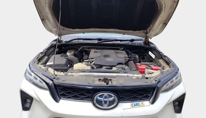 2022 Toyota Fortuner 4X4 AT 2.8 LEGENDER, Diesel, Automatic, 97,879 km, exterior