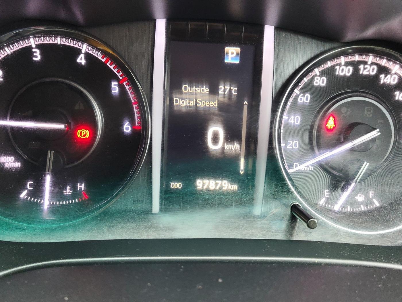 2022 Toyota Fortuner 4X4 AT 2.8 LEGENDER, Diesel, Automatic, 97,879 km, interior