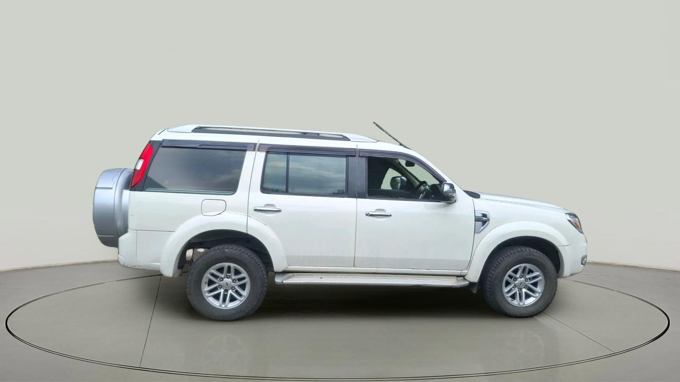 2011 Ford Endeavour 2.5L 4X2 MT, Diesel, Manual, 1,14,086 km, exterior