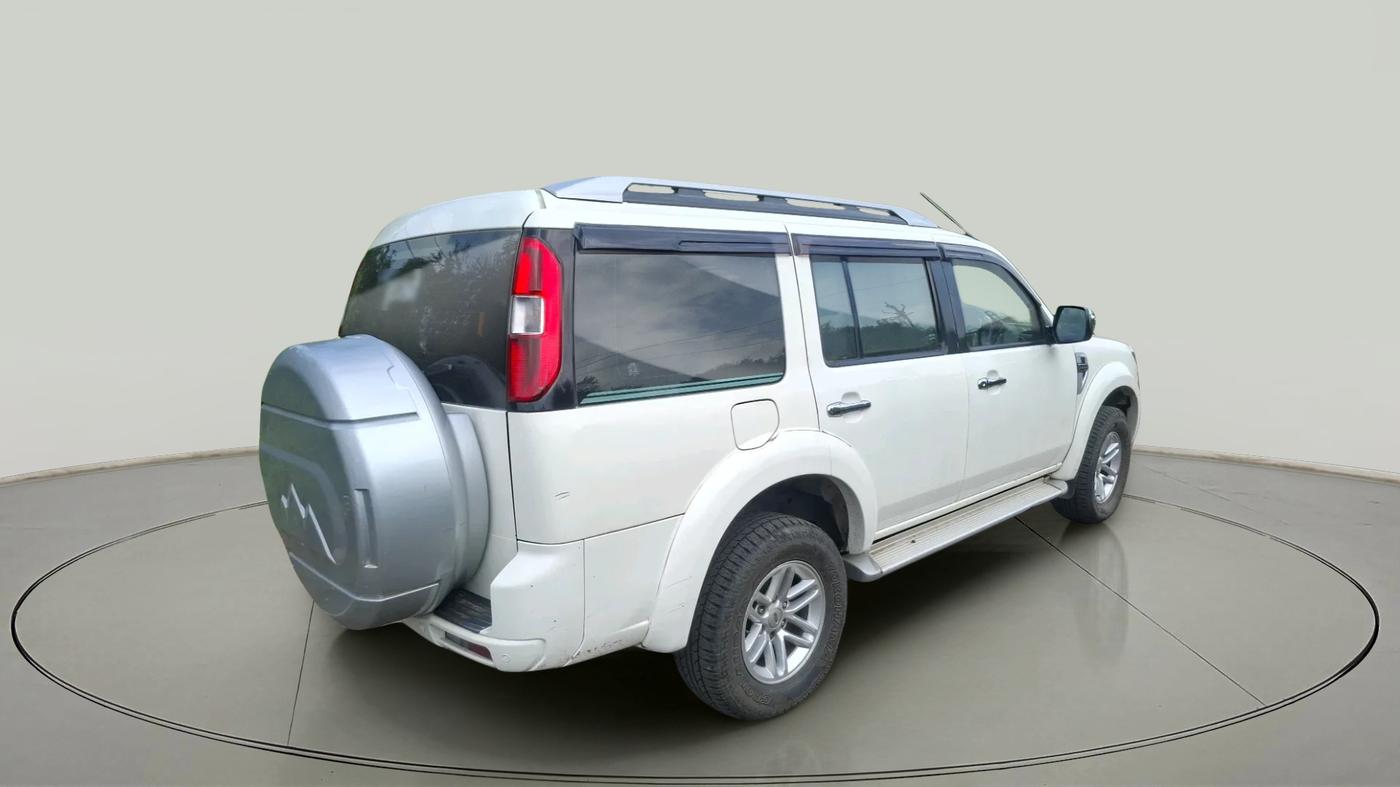 2011 Ford Endeavour 2.5L 4X2 MT, Diesel, Manual, 1,14,086 km, exterior