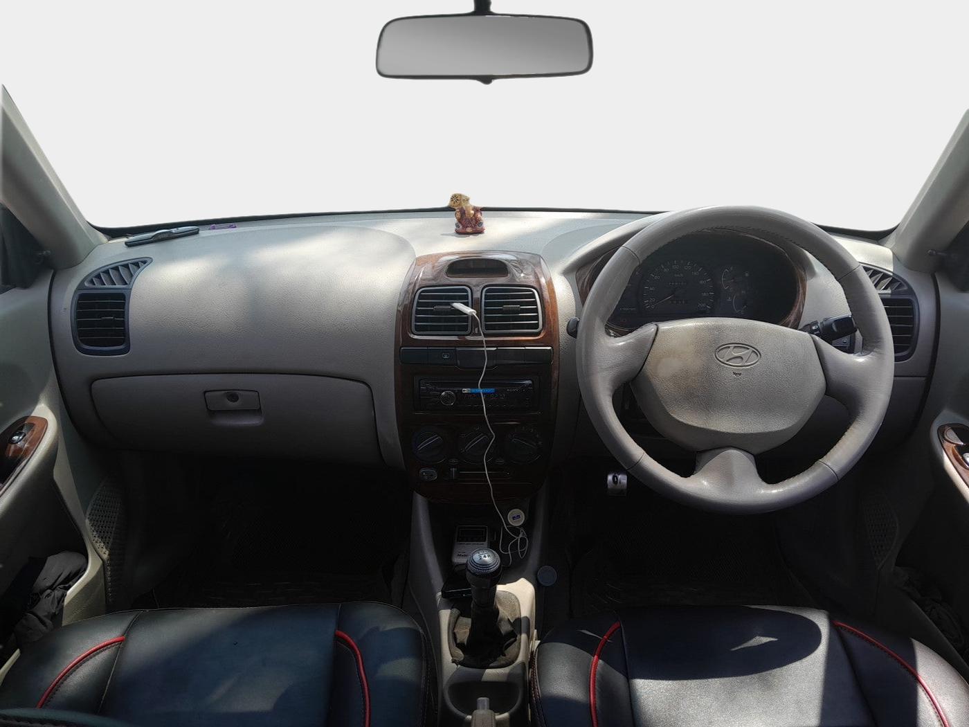 2013 Hyundai Accent EXECUTIVE, Petrol, Manual, 1,13,106 km, interior
