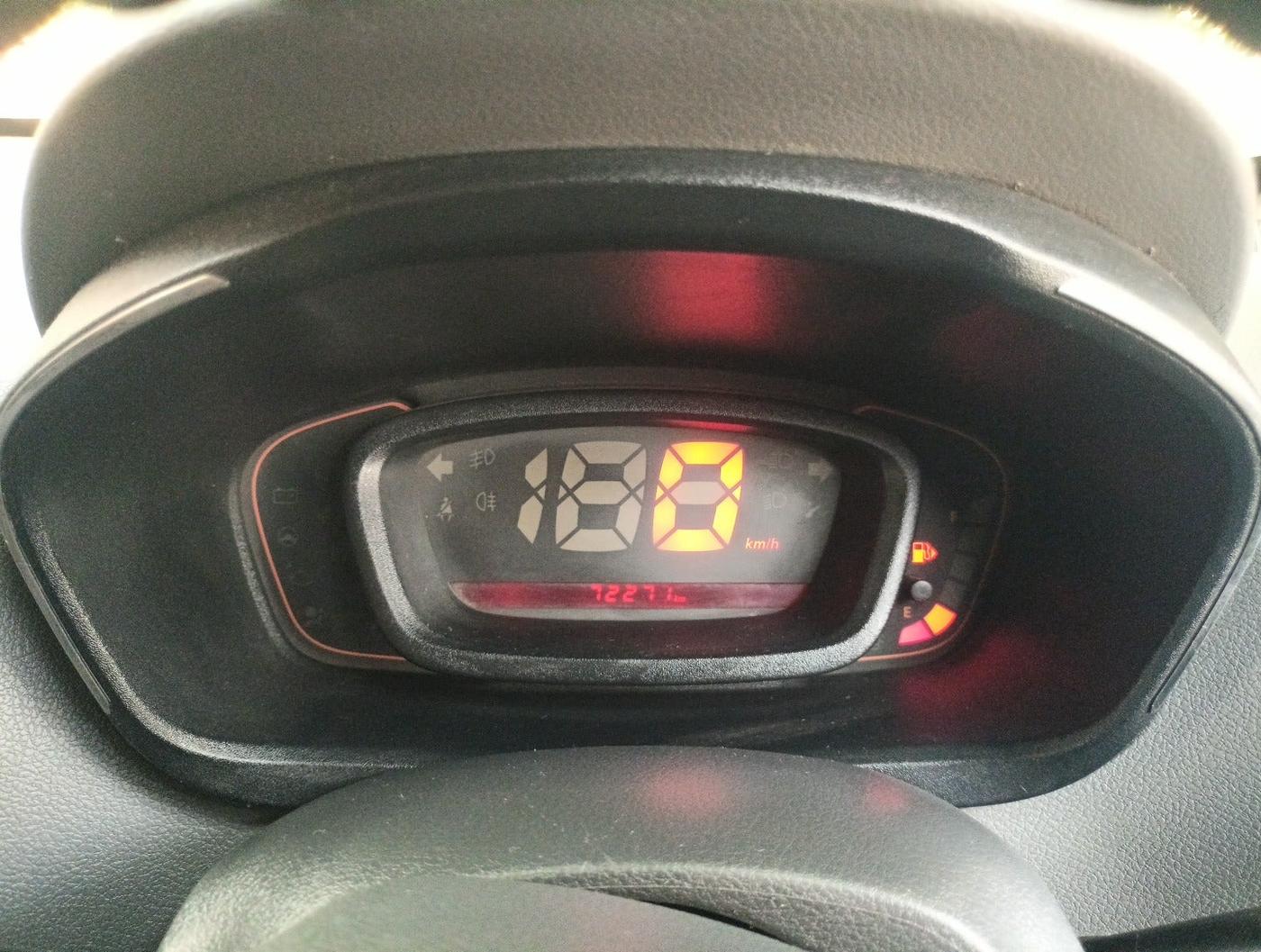 2016 Renault Kwid RXT 0.8 (O), Petrol, Manual, 72,271 km, interior