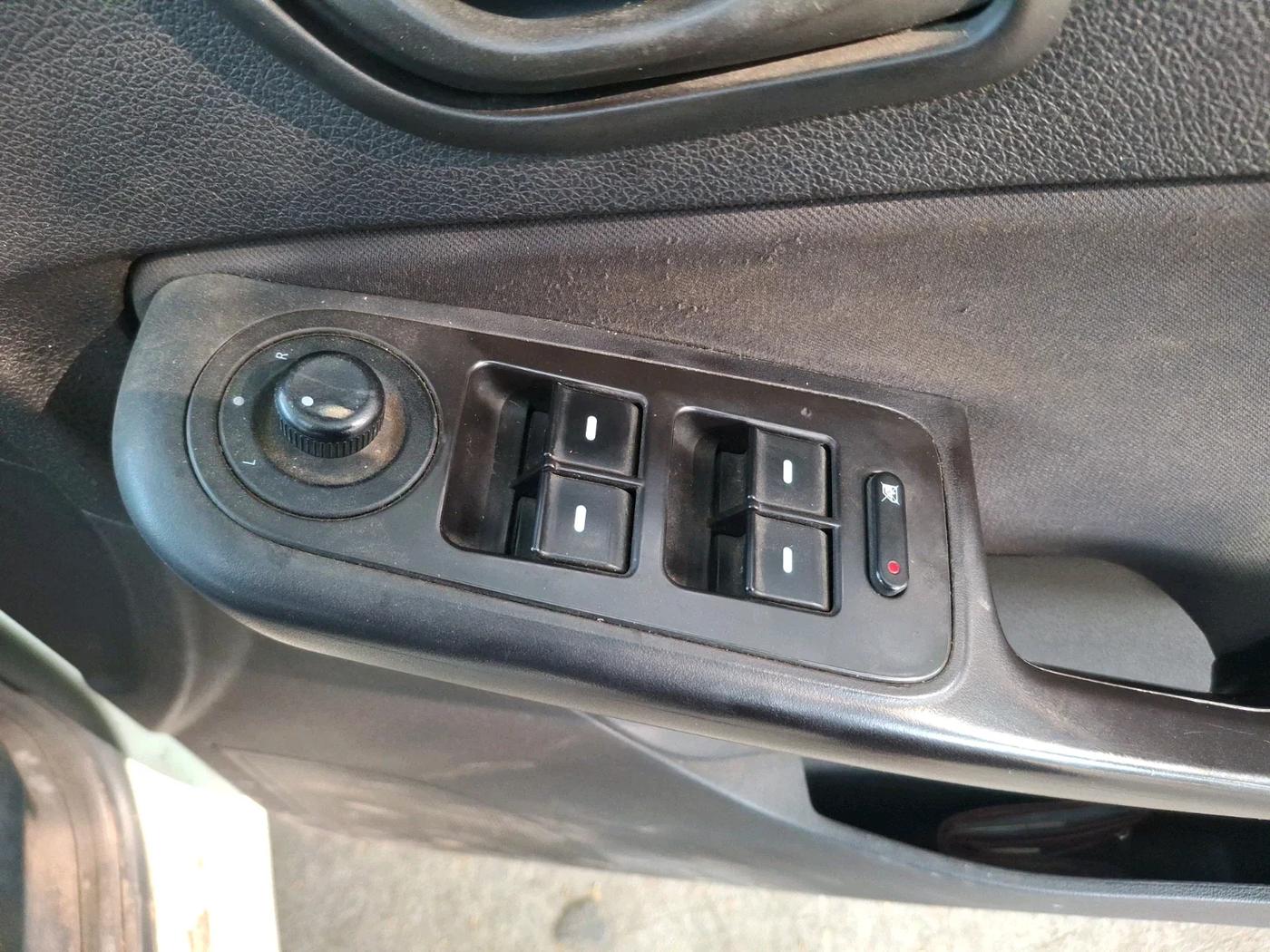 2015 Tata Zest XM PETROL, CNG, Manual, 82,342 km, interior