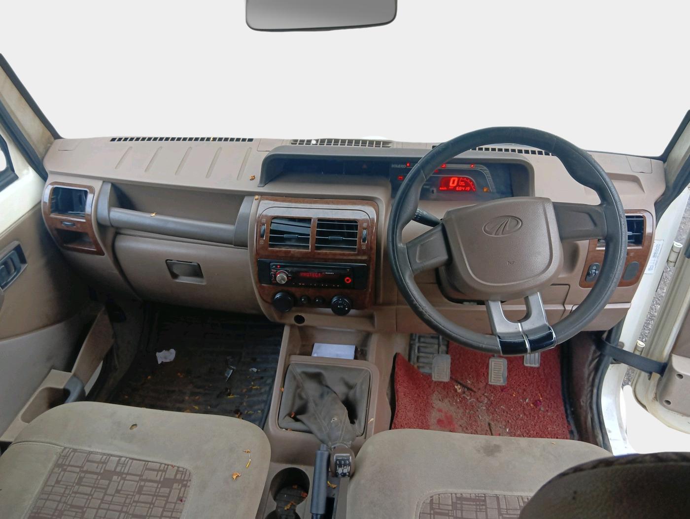 2012 Mahindra Bolero SLX BS IV, Diesel, Manual, 68,420 km, interior
