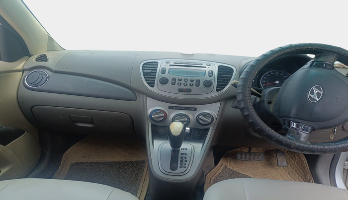 2011 Hyundai i10 ASTA 1.2 AT SUNROOF, Petrol, Automatic, 58,241 km, interior