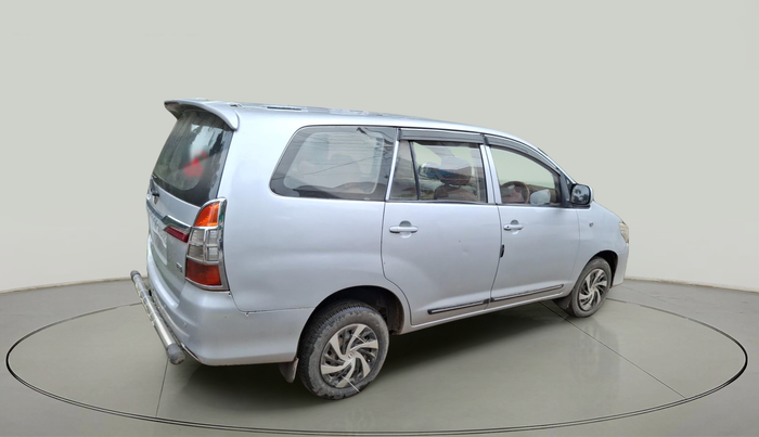 2013 Toyota Innova 2.5 G 7 STR, Diesel, Manual, 1,78,349 km, exterior