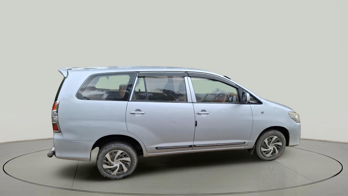 2013 Toyota Innova 2.5 G 7 STR, Diesel, Manual, 1,78,349 km, exterior