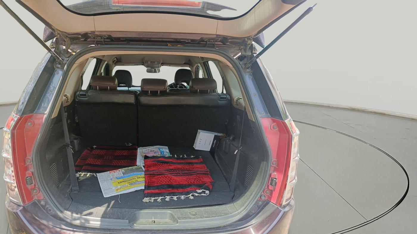 2013 Mahindra XUV500 W8, Diesel, Manual, 1,06,503 km, exterior