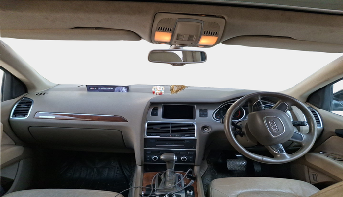 2012 Audi Q7 3.0 TDI QUATTRO, Diesel, Automatic, 1,53,398 km, interior