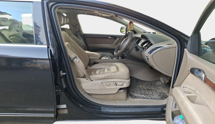 2012 Audi Q7 3.0 TDI QUATTRO, Diesel, Automatic, 1,53,398 km, interior