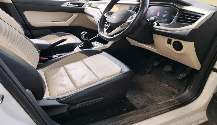 2023 Volkswagen VIRTUS TOPLINE TSI 1.0 MT, Petrol, Manual, 60,959 km, interior