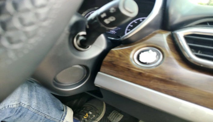 2021 Tata Harrier XT PLUS 2.0L KRYOTEC, Diesel, Manual, 94,605 km, interior