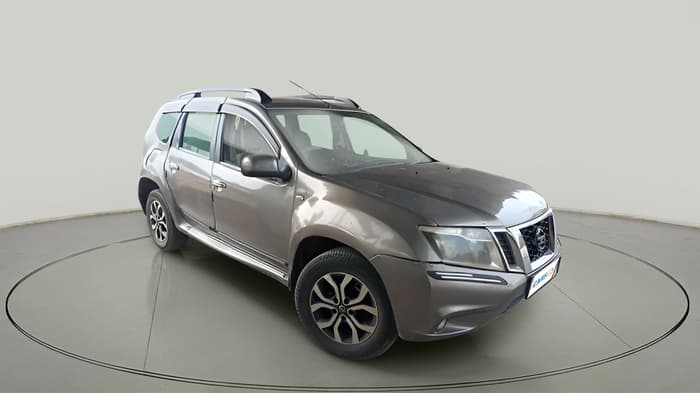 2015 Nissan Terrano XL (D), Diesel, Manual, 1,52,000 km, exterior