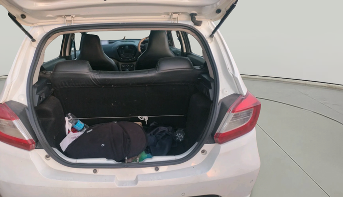 2018 Tata Tiago XT PETROL, Petrol, Manual, 78,826 km, exterior