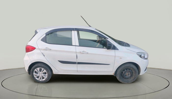 2018 Tata Tiago XT PETROL, Petrol, Manual, 78,826 km, exterior