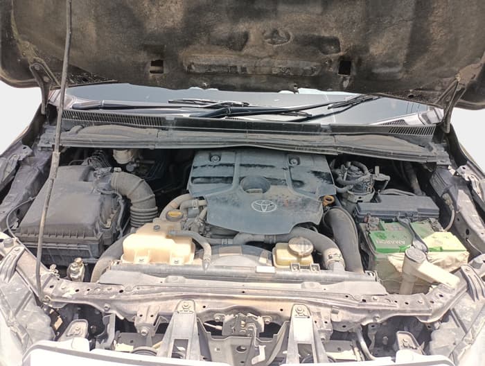 2016 Toyota Innova Crysta 2.8 ZX AT 7 STR, Diesel, Automatic, 1,40,393 km, exterior