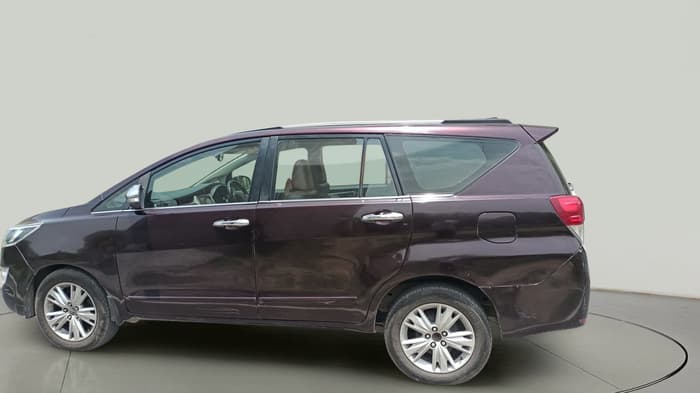 2016 Toyota Innova Crysta 2.8 ZX AT 7 STR, Diesel, Automatic, 1,40,393 km, exterior