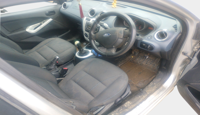 2013 Ford Figo TITANIUM 1.4 DIESEL, Diesel, Manual, 1,48,204 km, interior