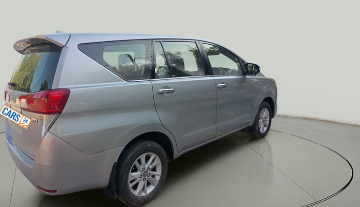 2016 Toyota Innova Crysta 2.4 VX 8 STR, Diesel, Manual, 2,34,671 km, exterior